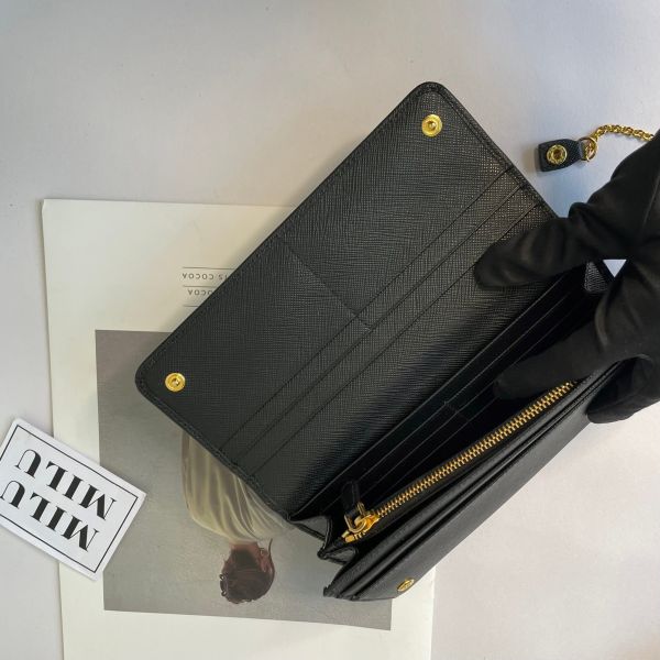 【全新閒置品】【12期0利率】PRADA 拉鍊皮夾 雙折長皮夾 