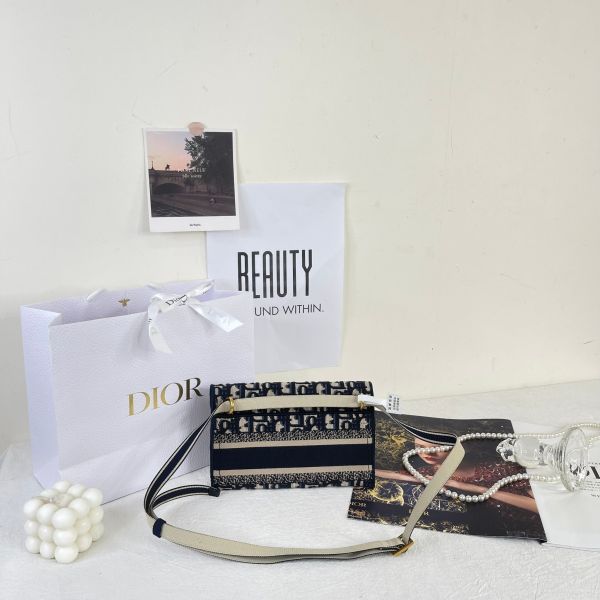【12期0利率】DIOR SADDLE 絨布老花馬鞍包【22年1月澳門購證】【成新】 