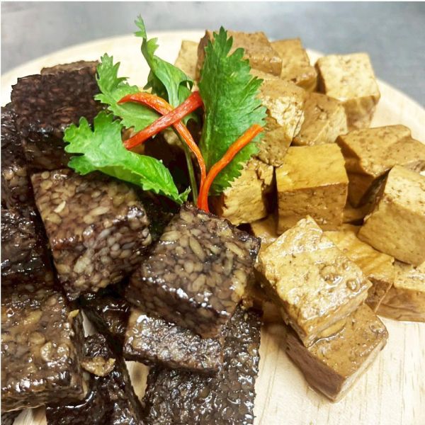 【常溫】呷飽飽滷味組8入組(米糕4盒/豬耳朵+雞胗2包/米血+豆干2包) 常溫 滷味 米糕 櫻花蝦 干貝 滷味 豬耳朵 雞胗 米血 豆干