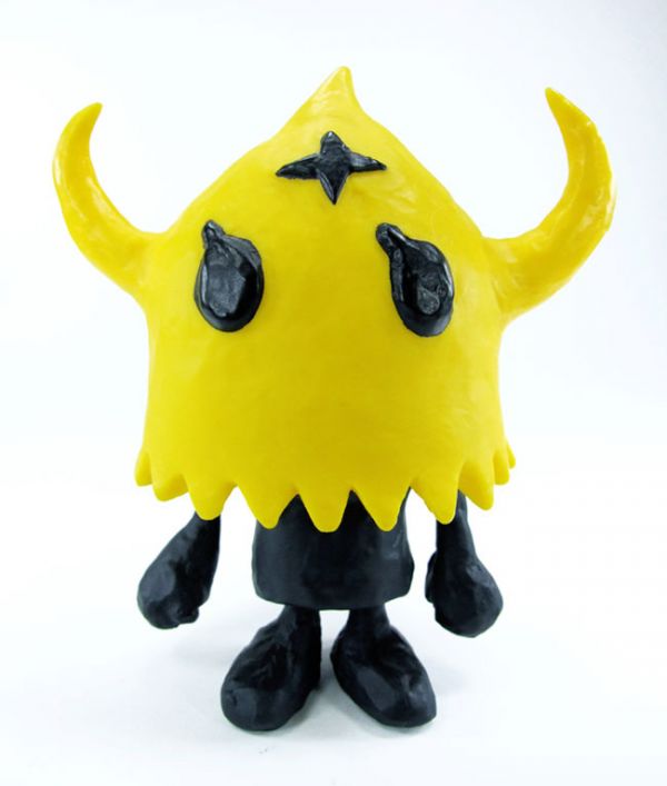 MEDICOM TOY evirob 牛角人 DEVILROBOTS 軍團新兵 黃頭黑身 WCC16紀念 300體限定 中古品-S級 