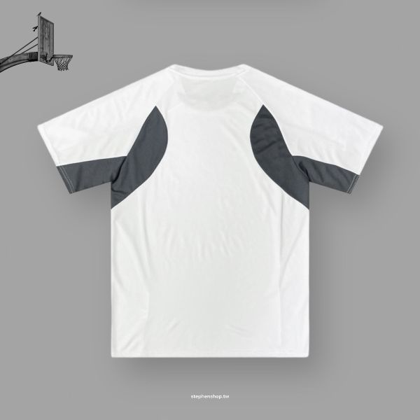 BASKETBALL 超透氣訓練短T 