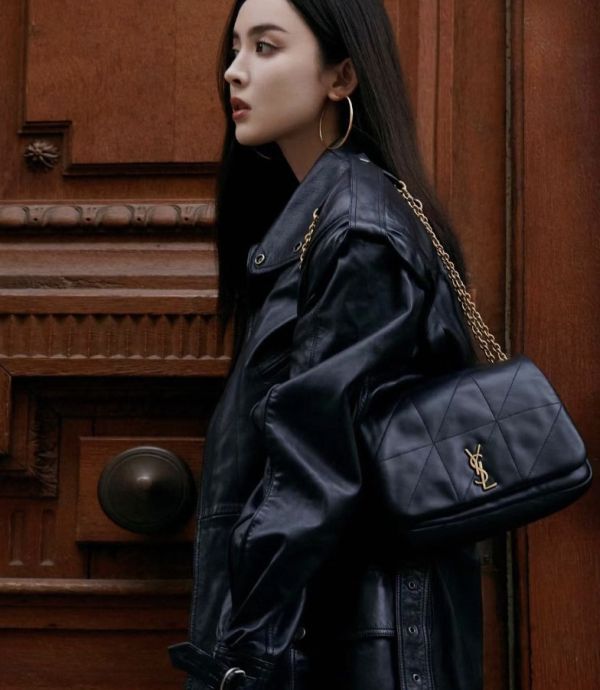 日本 YSL Saint Laurent經典款 763475 小羊皮小型黑色金鍊 肩背 斜背包 日本 YSL Saint Laurent經典款 763475 小羊皮小型黑色金鍊 肩背 斜背包