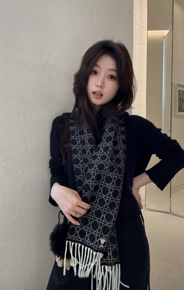 DIOR 新款的籐格紋圍巾 #DIOR D-OBLIQUE薄絲羊毛披肩圍巾