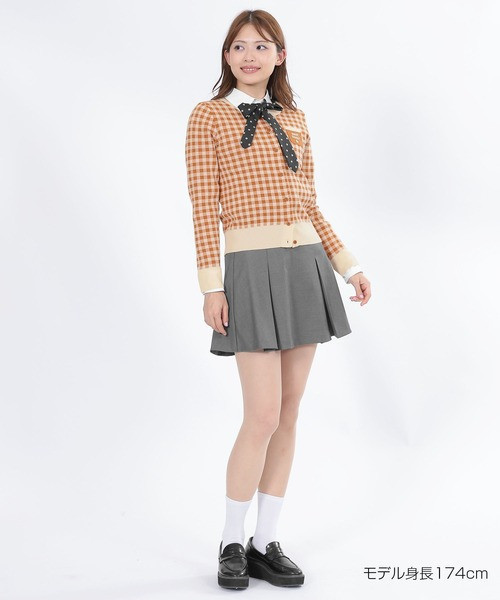 日本MARY QUANT 復古Logo雙色開襟衫 日本MARY QUANT 復古Logo雙色開襟衫