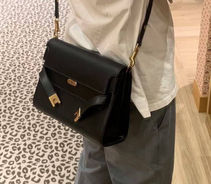 TORY BURCH Lee Radziwill肩背包 TORY BURCH Lee Radziwill肩背包