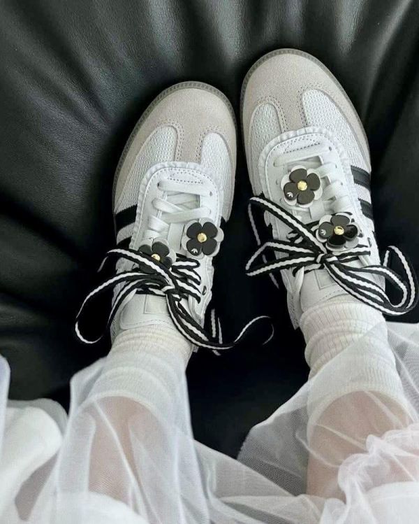 日本 adidas Samba OG Lace Flower小香風蕾絲小花鞋 日本 adidas Samba OG Lace Flower小香風蕾絲小花鞋