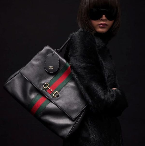 日本 GUCCI Paparazzo 牛皮手提肩背包 日本 GUCCI Paparazzo 牛皮手提肩背包