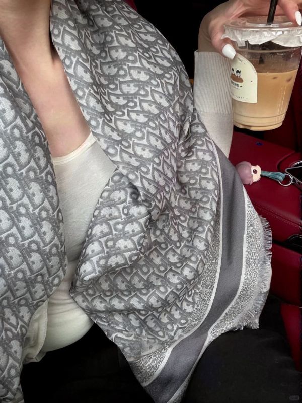 DIOR D-OBLIQUE薄絲羊毛披肩圍巾 #DIOR D-OBLIQUE薄絲羊毛披肩圍巾