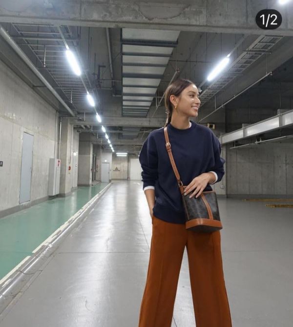 CELINE Triomphe凱旋門老花Bucket桶包小款(售價已折) CELINE  Triomphe凱旋門老花Bucket桶包(小號)