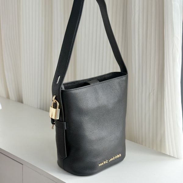 日本MARC JACOBS 水桶包 四色 日本MARC JACOBS 水桶包 四色