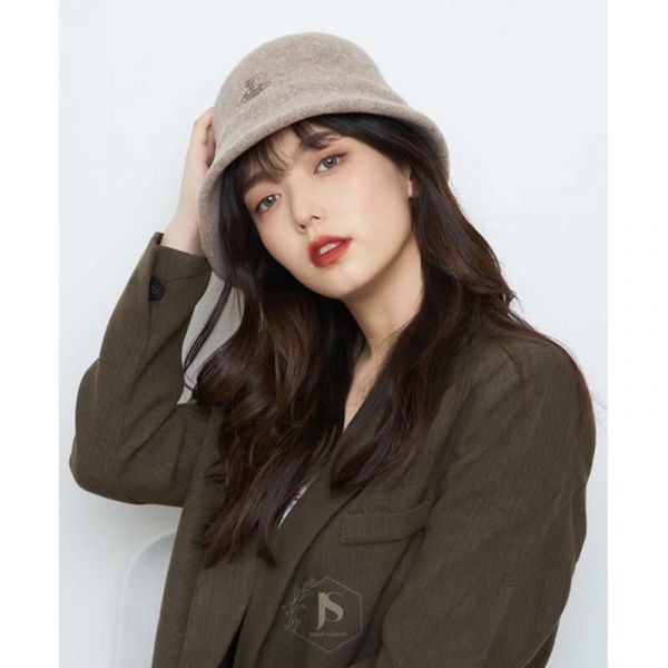 特價日本vivienne westwood 土星刺繡LOGO羊毛毛呢漁夫帽(售價已折) vivienne westwood,漁夫帽