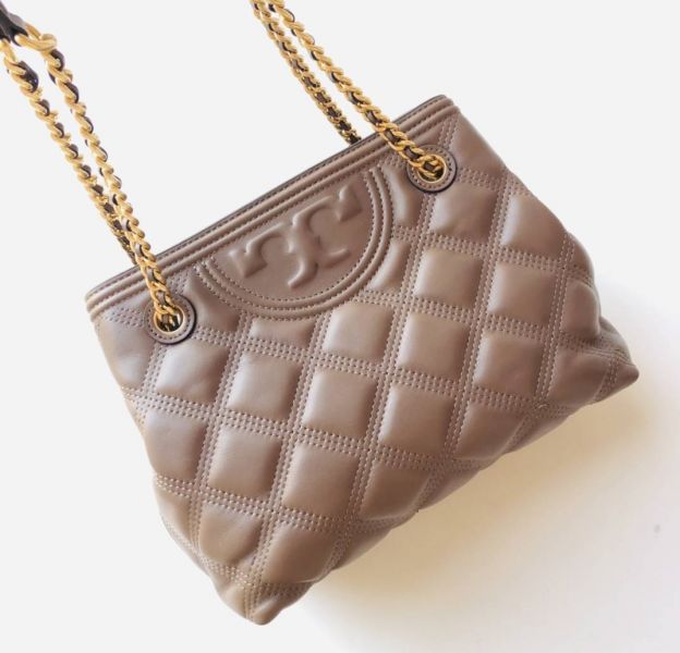 TORY BURCH FLEMING SOFT CONVERTIBLE SHOULDER BAG 羊皮菱格肩背包 TORY BURCH FLEMING SOFT CONVERTIBLE SHOULDER BAG
羊皮菱格肩背包