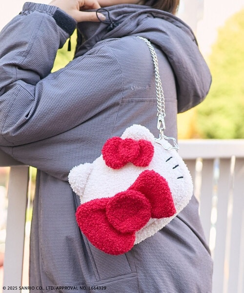 日本Hello Kitty蝴蝶結擋臉側背包 日本Hello Kitty蝴蝶結擋臉側背包