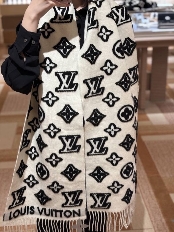 Louis Vuitton M90816 3D 圍巾 Louis Vuitton M90816 3D 圍巾