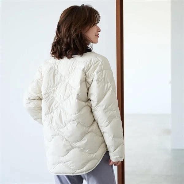 日本波浪線絎縫可水洗無領輕羽絨外套 日本波浪線絎縫可水洗無領輕羽絨外套