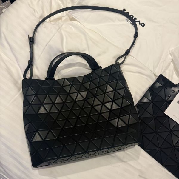 三宅一生 BAOBAO可變型3way包(售價已折) 三宅一生 BAOBAO可變型3way包