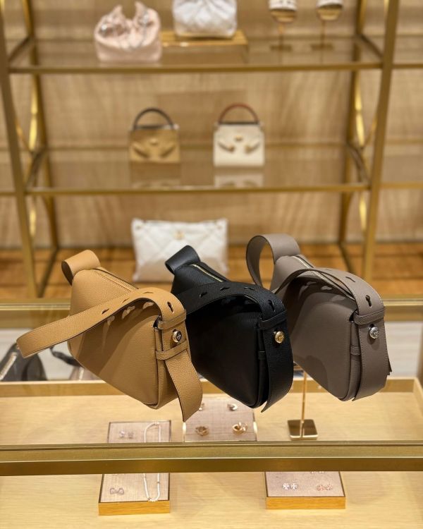 Tory Burch Romy肩背包 小款(售價已折) Tory Burch virginia Crossbody Bag 尼龍肩背包附零錢包