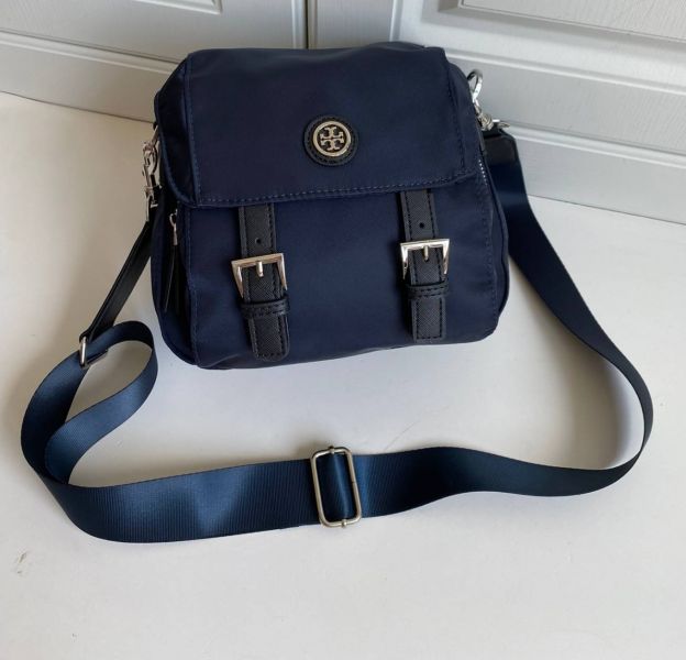 Tory Burch Virginia 尼龍郵差包(售價已折) Tory Burch Virginia 尼龍郵差包