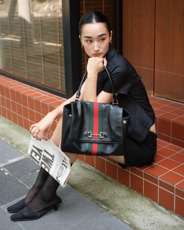 日本 GUCCI Paparazzo 牛皮手提肩背包 日本 GUCCI Paparazzo 牛皮手提肩背包