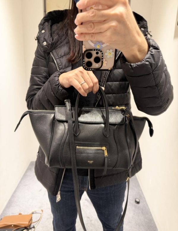 日本Celine NEW LUGGAGE柔軟亮澤羊皮革水餃包 日本Celine NEW LUGGAGE柔軟亮澤羊皮革水餃包