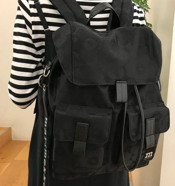 日本marimekkoEverything Backpack L Unikko印花後背包大號 日本marimekko マリメッコ Everything Backpack  I Unikko 背包