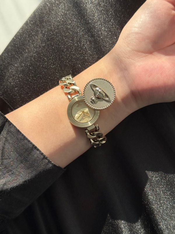 日本 Vivienne Westwood 西太后鏈條手錶 淡金 日本 Vivienne Westwood 西太后鏈條手錶 淡金