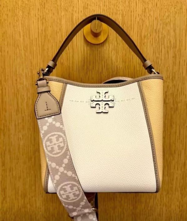 TORY BURCH  MCGLOW  撞色小號水桶包 TORY BURCH  MCGLOW   牛仔布小號水桶包