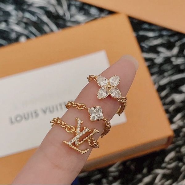 日本LV 新款 三合一戒指 日本LV 新款 三合一戒指