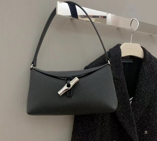 日本 Longchamp Roseau S Hobo Bag 腋下包 日本 Longchamp Roseau S Hobo Bag 腋下包