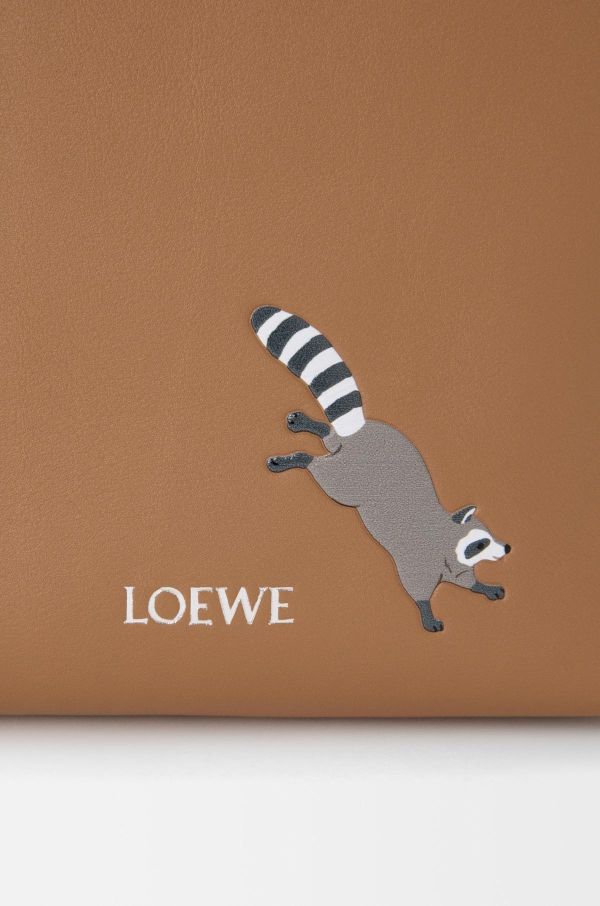 日本限定LOEWE浣熊卵石紋手拿包 日本限定LOEWE浣熊卵石紋手拿包