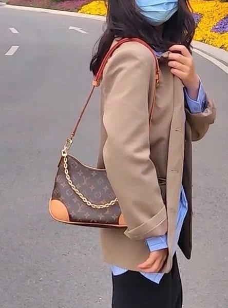 日本LOUIS VUITTON M45832附金鍊肩背包 LOUIS VUITTON  M45831附金鍊肩背包