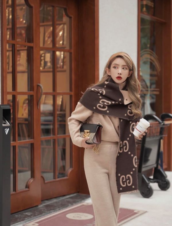 GUCCI大GG logo雙色圍巾（男女通用）(售價已折) agnes b.,大GG,圍巾