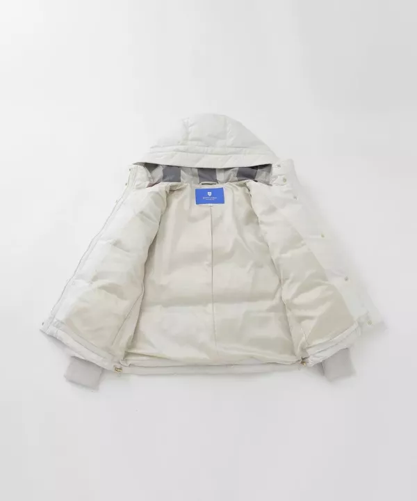 日本 BLUE LABEL 高光澤桃色塔夫綢短款羽絨外套 日本 BLUE LABEL 高光澤桃色塔夫綢短款羽絨外套