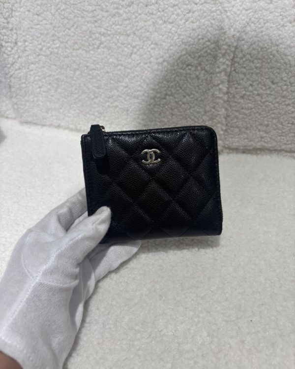 日本CHANEL 香奈兒 CF 黑金牛皮短夾L型拉鍊 零錢包卡包 日本 全新 CHANEL 香奈兒 CF 黑金牛皮短夾L型 拉鍊 零錢包卡包