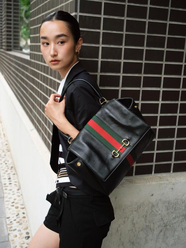 日本 GUCCI Paparazzo 牛皮手提肩背包 日本 GUCCI Paparazzo 牛皮手提肩背包