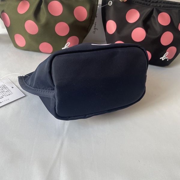 日本agnes b.水玉圓點化妝包 日本agnes b.水玉圓點化妝包