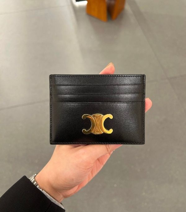 日本 Celine TRIOMPHE亮澤牛皮革卡片套 日本 Celine TRIOMPHE亮澤牛皮革卡片套