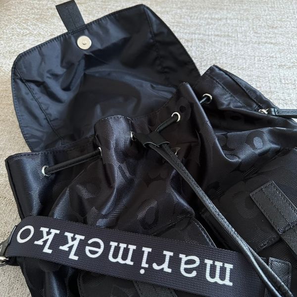 日本marimekko Everything Backpack L Unikko印花後背包藍色大號 日本marimekko マリメッコ Everything Backpack  I Unikko 背包藍色大號