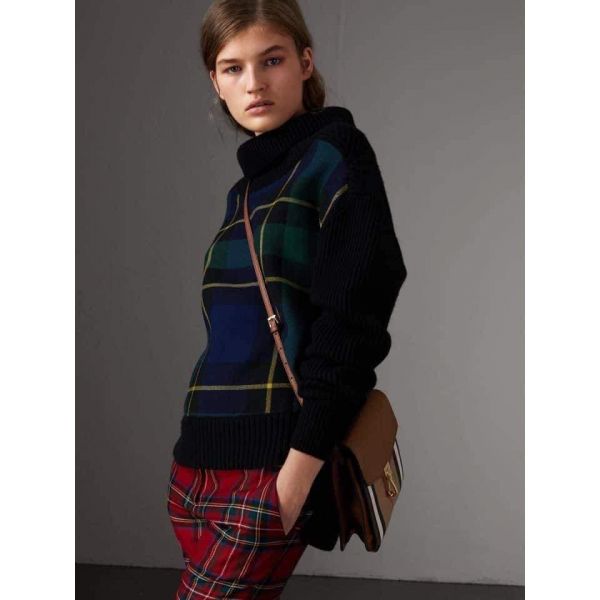 超值代購-Burberry 粒紋皮革拼 house 格紋WOC包(售價已折) Burberry ,WOC