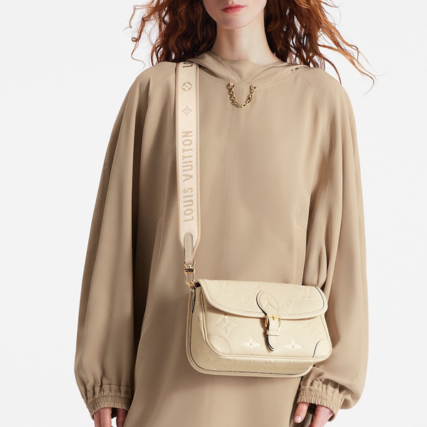 LOUIS VUITTON M46388 Diane 壓花 3way 翻蓋包 LV,M46388,翻蓋包,M46386
