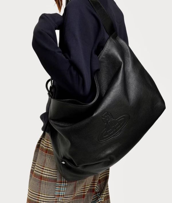 Vivienne Westwood Maxime Large Shoulder Bag 牛皮肩背腋下包(售價已折) Vivienne Westwood Maxime Large Shoulder Bag 牛皮肩背腋下包