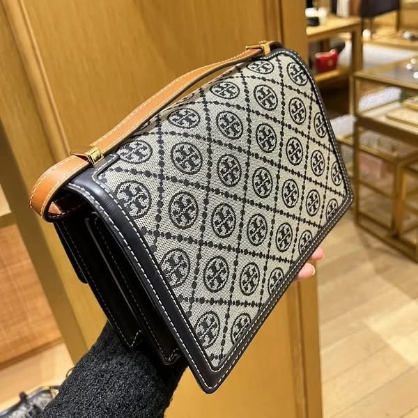 Tory Burch T Monogram新款風琴包(售價已折) Tory Burch T Monogram新款風琴包