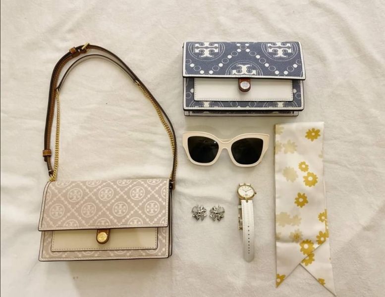 TORY  BURCH  MONOGRAM 迷你老花肩背包 TORY  BURCH  MONOGRAM 迷你老花肩背包