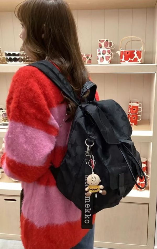 日本marimekkoEverything Backpack L Unikko印花後背包大號 日本marimekko マリメッコ Everything Backpack  I Unikko 背包