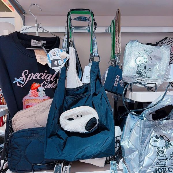 日本snoppy史努比花生漫畫 ROOTOTE 可翻轉可折疊購物袋 日本snoppy史努比花生漫畫 ROOTOTE 可翻轉可折疊購物袋