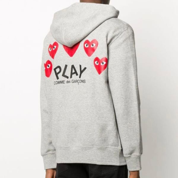 日本CDG PLAY 川久保玲背面愛心字母圖樣拉鍊連帽外套 日本CDG PLAY 川久保玲背面愛心字母圖樣拉鍊連帽外套