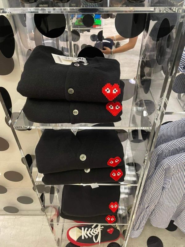 日本限定川久保玲PLAY COMME DES GARÇONS x Invader聯名款 日本限定川保久玲PLAY COMME DES GARÇONS x Invader聯名款