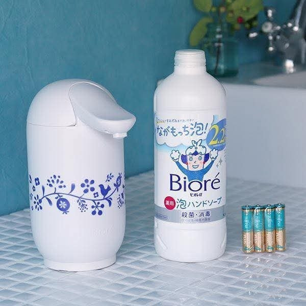 日本 限定款 Biore 青花瓷造型泡泡式自動洗手瓶 日本 限定款 Biore 青花瓷造型泡泡式自動洗手瓶