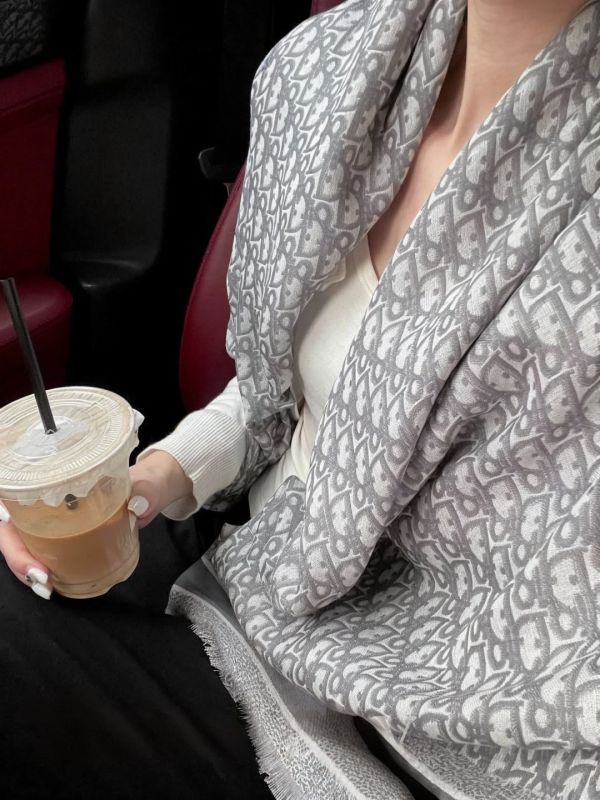 DIOR D-OBLIQUE薄絲羊毛披肩圍巾 #DIOR D-OBLIQUE薄絲羊毛披肩圍巾