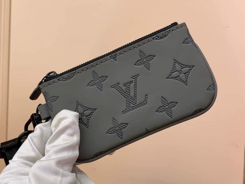 日本LOUIS VUITTON LV M46602三合一 Trio郵差包 日本LOUIS VUITTON LV M46602三合一 Trio郵差包